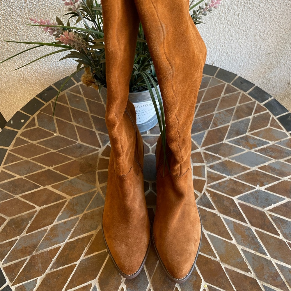 New Without Tags DV Dolce Vita Tall Knee Suede Boots 6.5